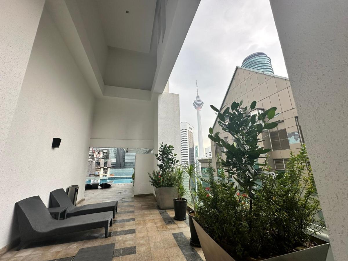 Klcc Suites By Nhb Kuala Lumpur Exterior photo