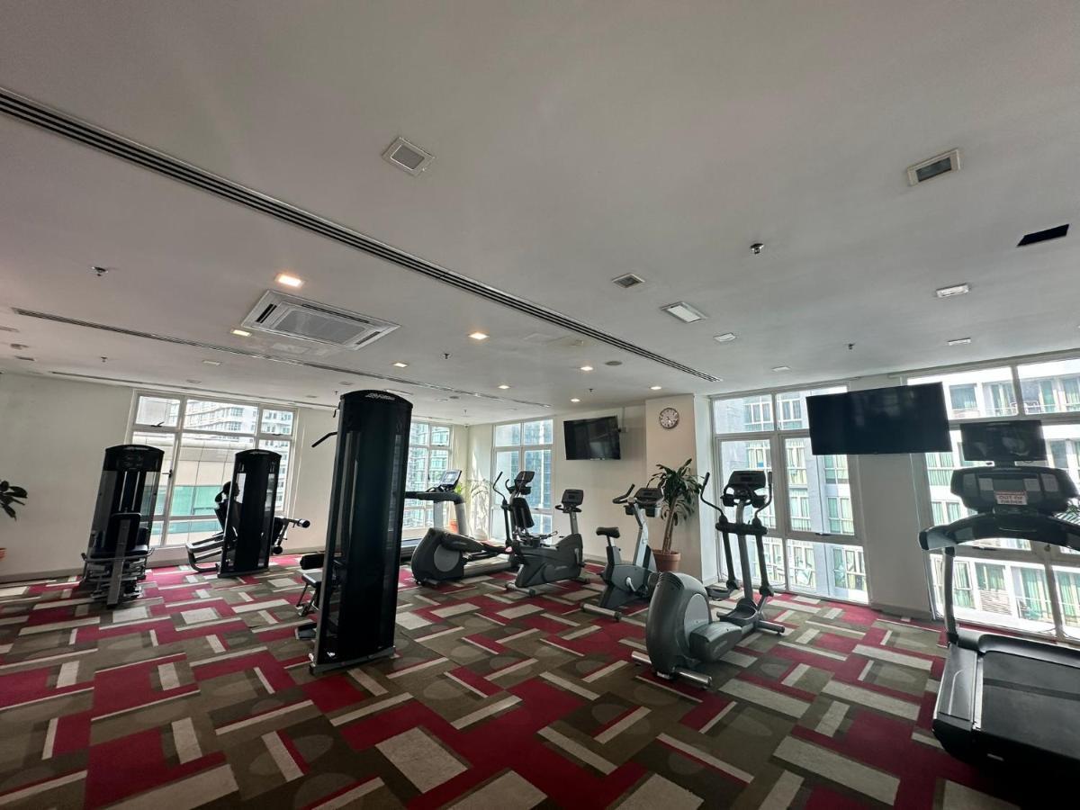 Klcc Suites By Nhb Kuala Lumpur Exterior photo